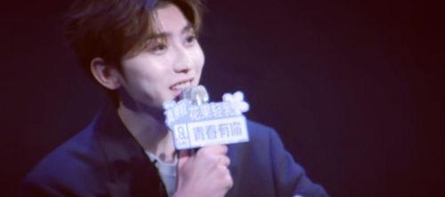 青你二吃瓜指南,揭秘热门选手背后的真实瓜料，带你走进偶像养成幕后