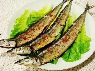 秋刀鱼吃瓜,一场味蕾的盛宴