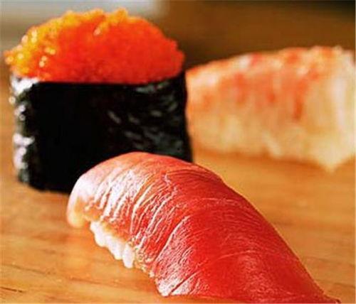 吃瓜的白鱼,揭秘吃瓜界的风云变幻