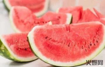 减肥可以吃梨瓜,天然低卡美食，轻松享瘦新选择