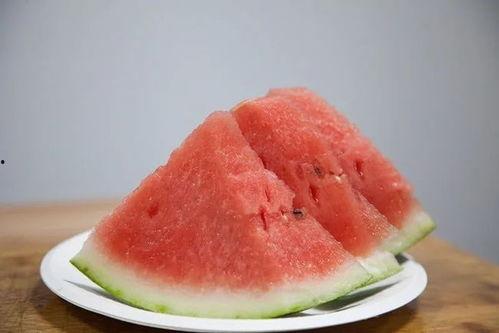 常熟招商城吃瓜,吃瓜群众的美食盛宴