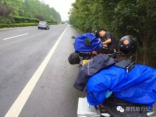 摩旅打伞吃瓜视频,打伞吃瓜，体验别样旅途风情